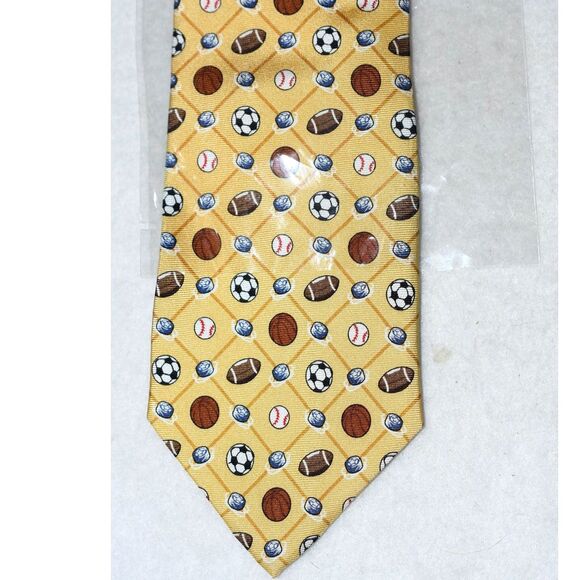 NIP Class Club Sports 100% Silk Fun Flashy Trendy Tie - Picture 3 of 3